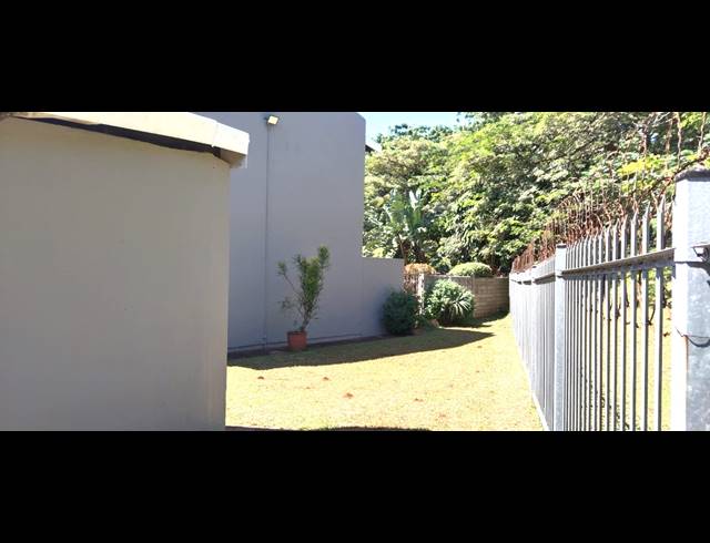 3 BEDROOM DUPLEX FOR SALE IN BLUFF